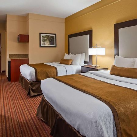 נוקסוויל Best Western Plus Strawberry Inn & Suites מראה חיצוני תמונה
