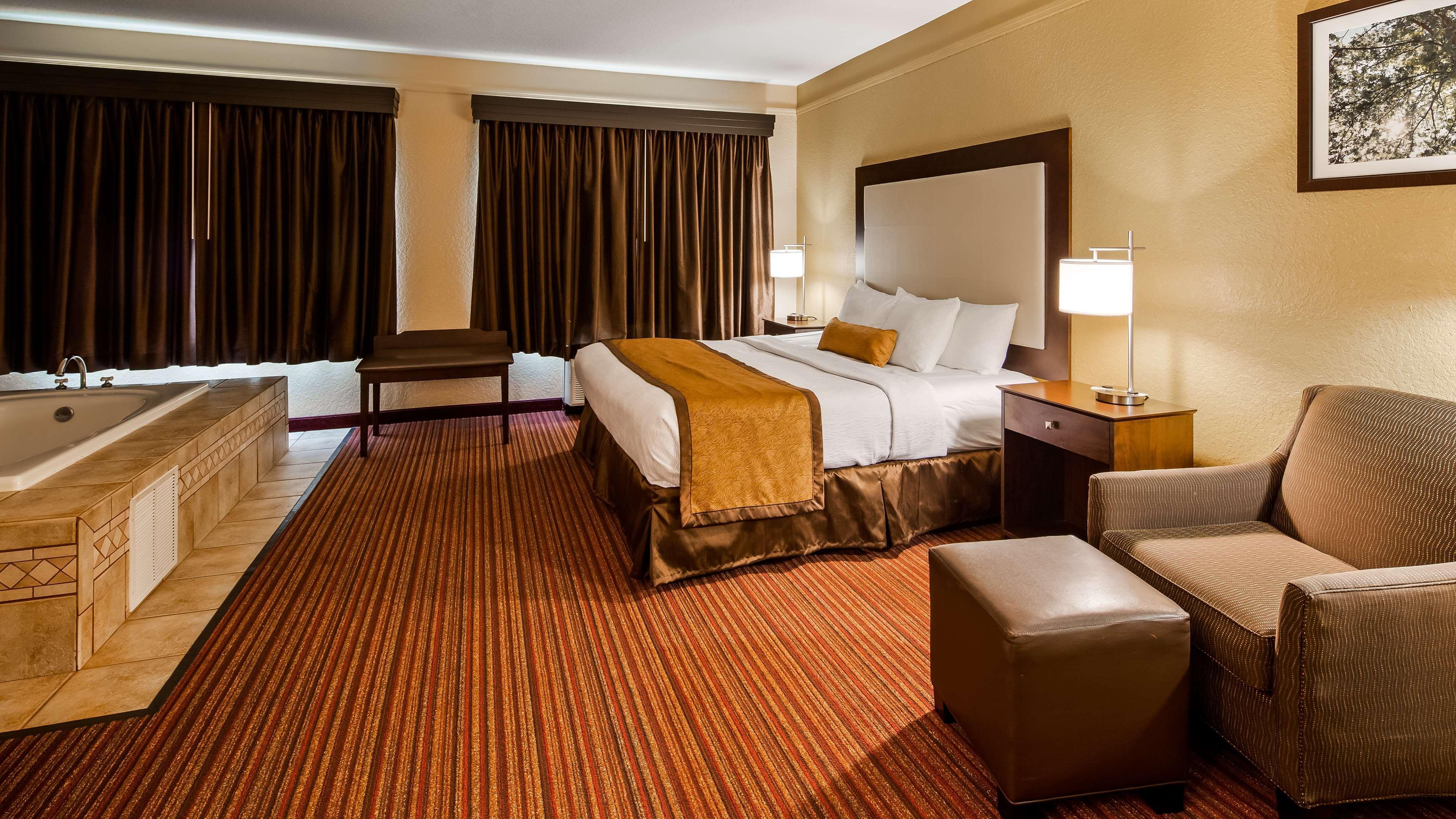 נוקסוויל Best Western Plus Strawberry Inn & Suites מראה חיצוני תמונה