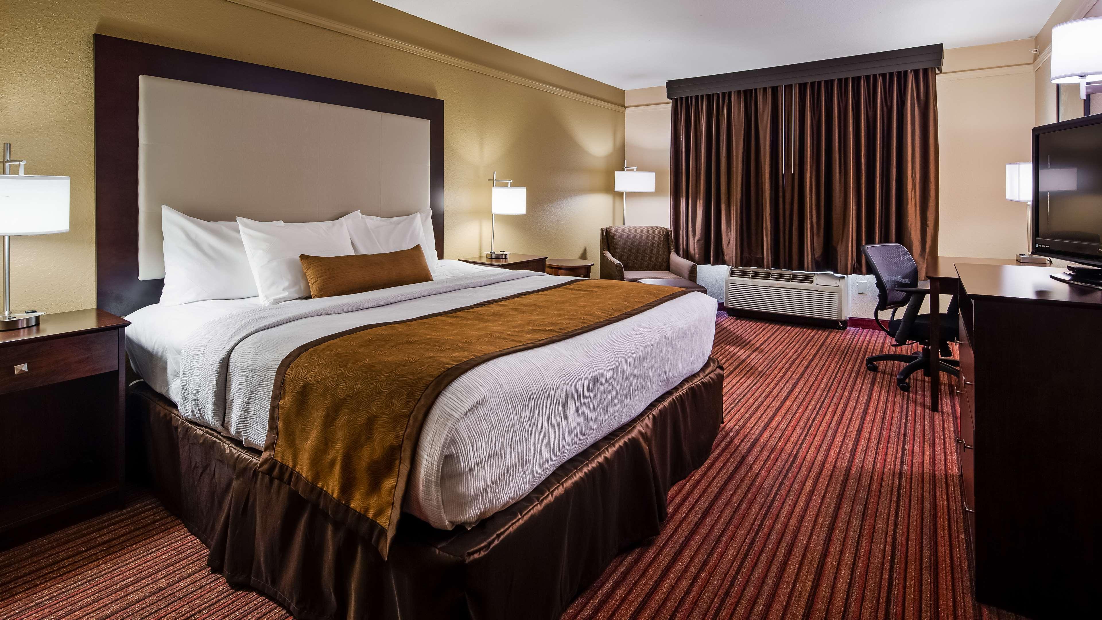 נוקסוויל Best Western Plus Strawberry Inn & Suites מראה חיצוני תמונה