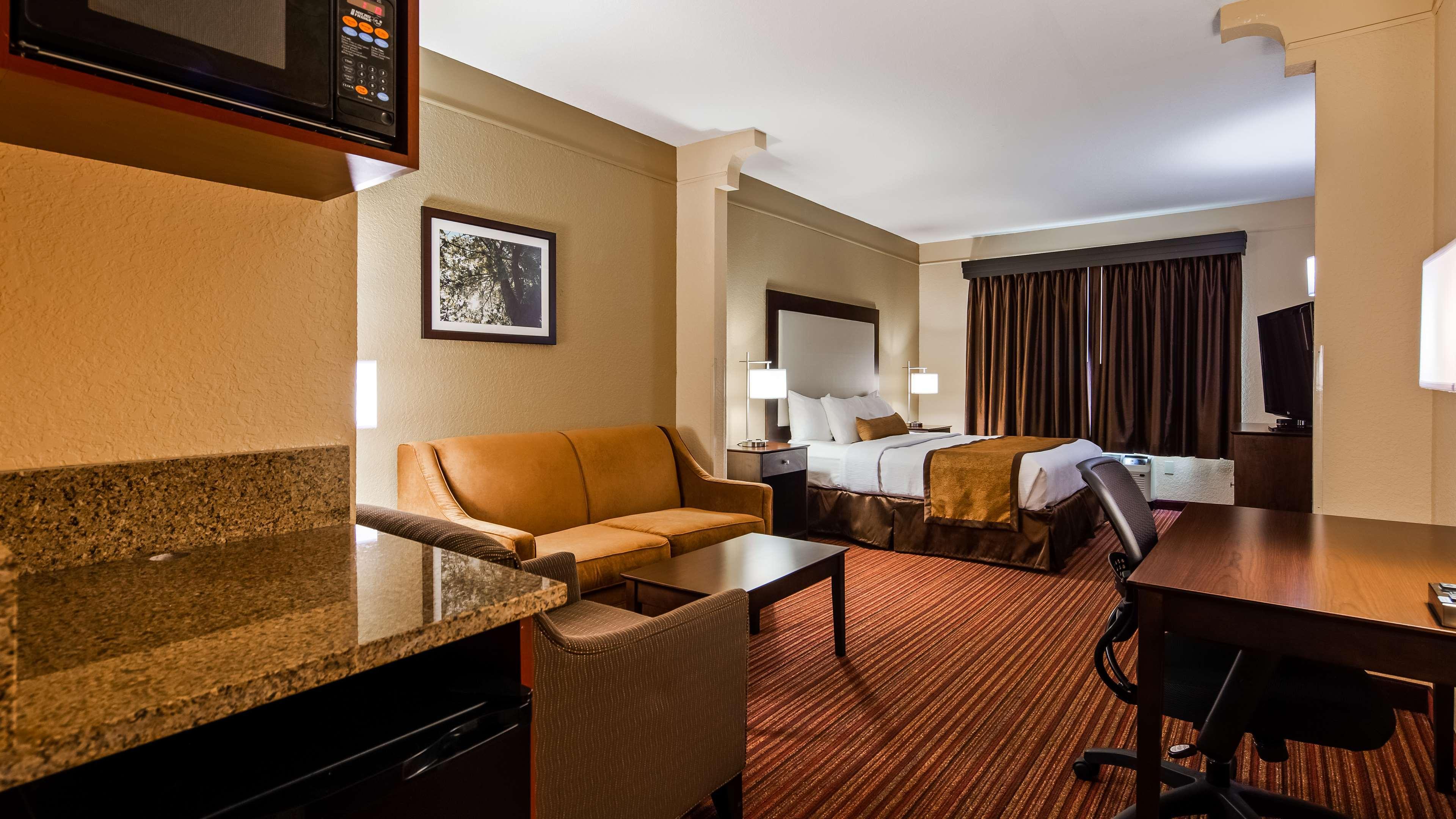 נוקסוויל Best Western Plus Strawberry Inn & Suites מראה חיצוני תמונה