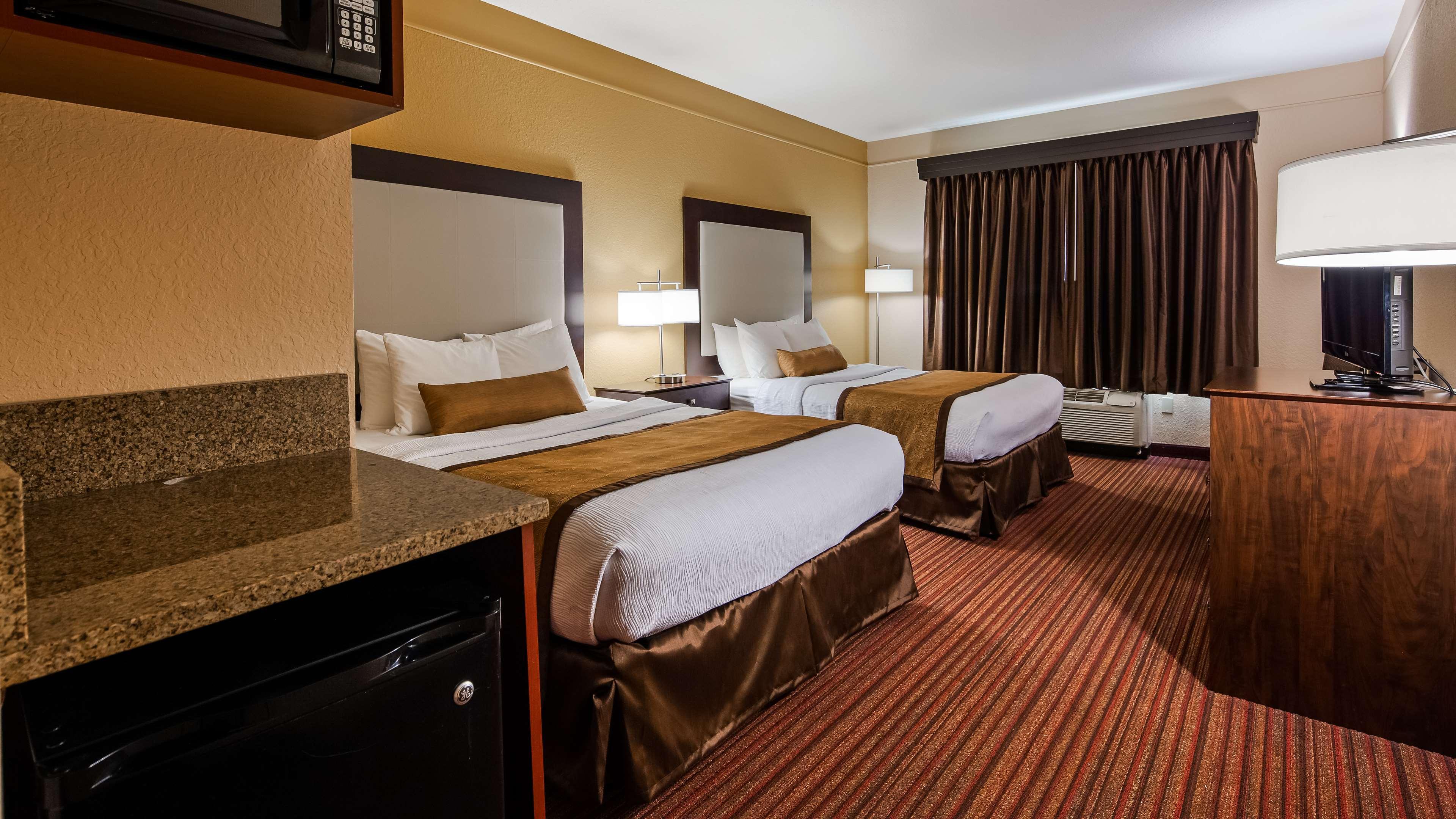 נוקסוויל Best Western Plus Strawberry Inn & Suites מראה חיצוני תמונה