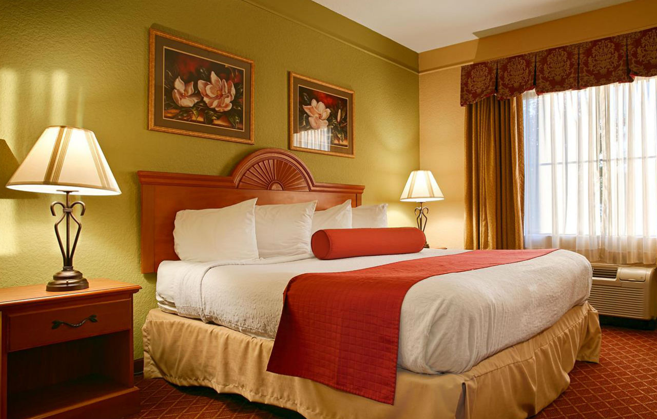 נוקסוויל Best Western Plus Strawberry Inn & Suites מראה חיצוני תמונה