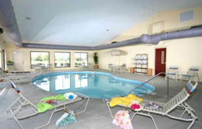 נוקסוויל Best Western Plus Strawberry Inn & Suites מתקנים תמונה